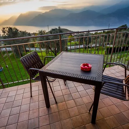 Saglia San Michele Apartment Malcesine